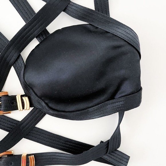 Versace Fall 2019 Runway Black Silk Satin Cage Bra Cropped Bondage Top 42 - Picture 6 of 15